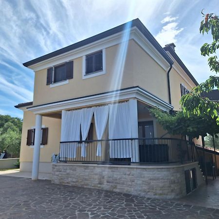 Apartmani Berber Babici Exterior photo