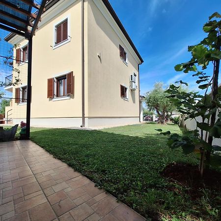 Apartmani Berber Babici Exterior photo